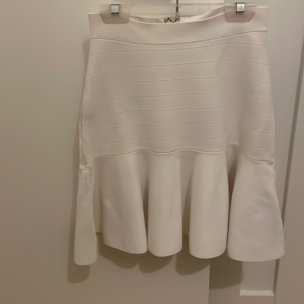 White guess skirt